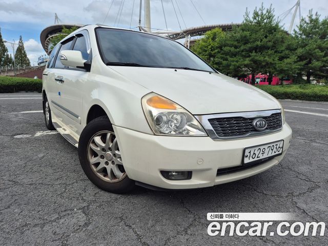 Kia Carnival — exterior
