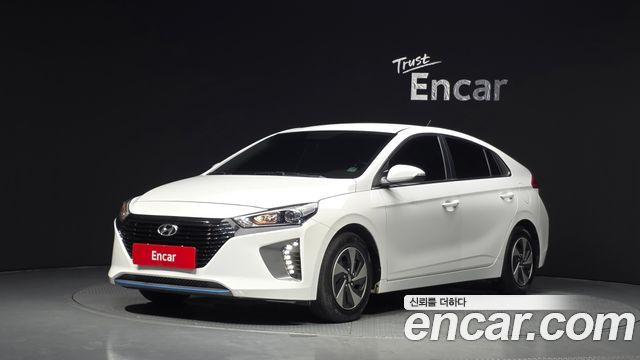 Hyundai Ioniq — exterior