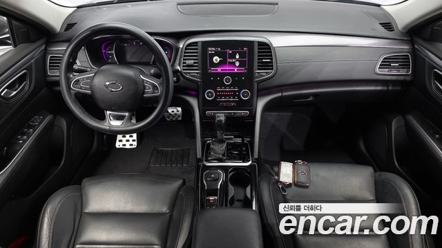 Renault Korea SM6 — interior