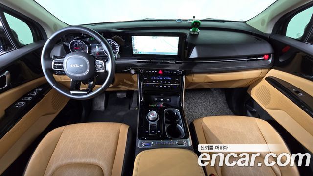 Kia Carnival — interior