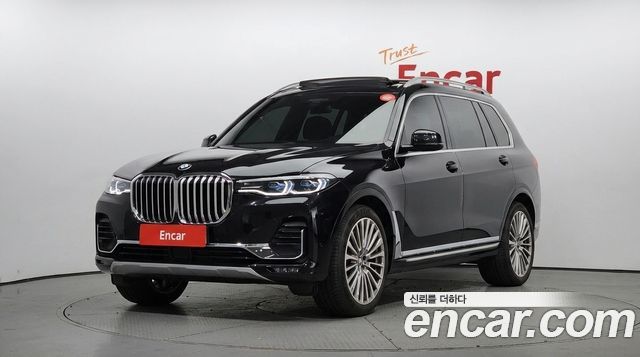 BMW X7 — exterior