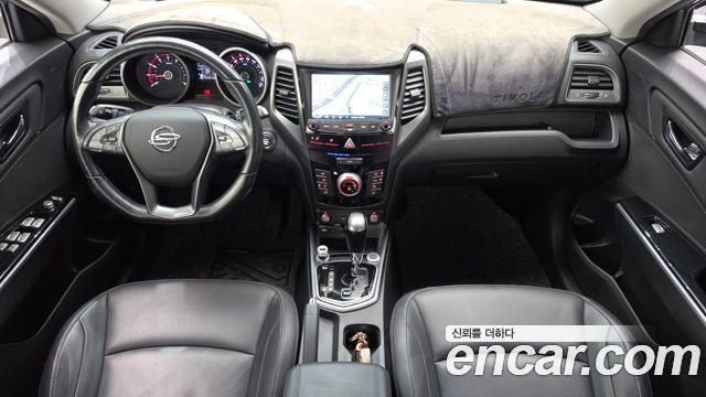 KG Mobility Tivoli — interior