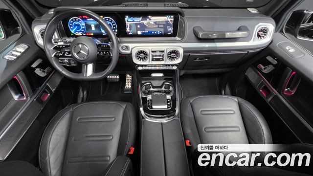 Mercedes-Benz G-Class — interior