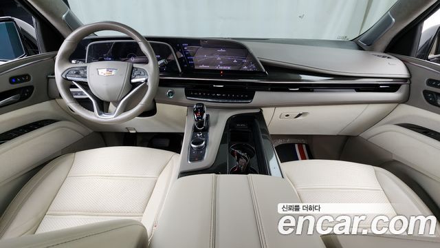 Cadillac Escalade — interior