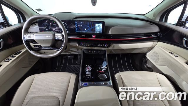 Kia Carnival — interior