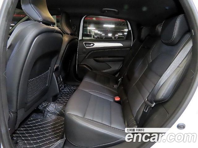 Renault Korea Arkana — interior