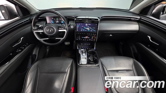 Hyundai Tucson — interior