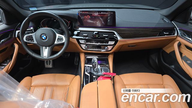 BMW 5 Series — interior