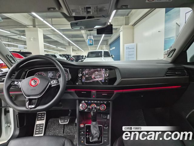 Volkswagen Jetta — interior