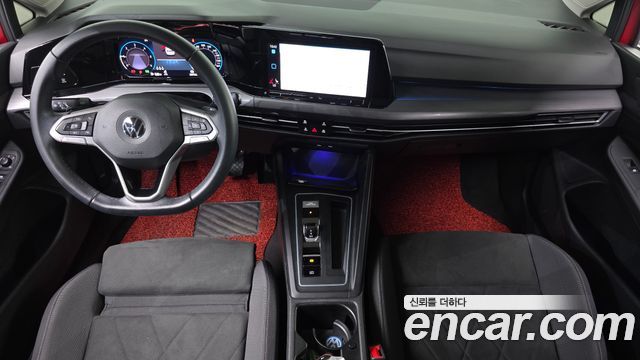 Volkswagen Golf — interior