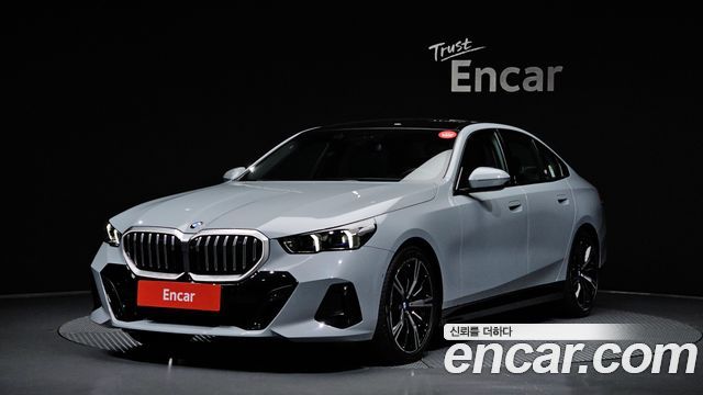 BMW 5 Series — exterior