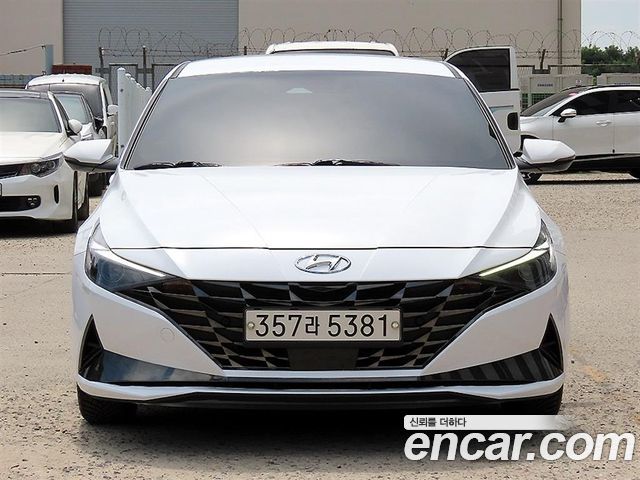 Hyundai Avante — exterior
