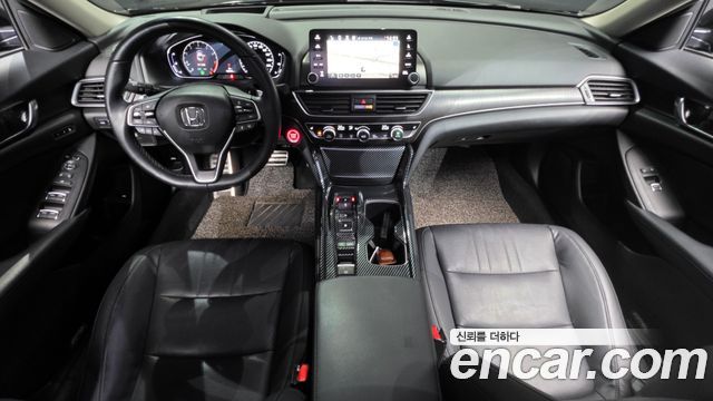 Honda Accord — interior