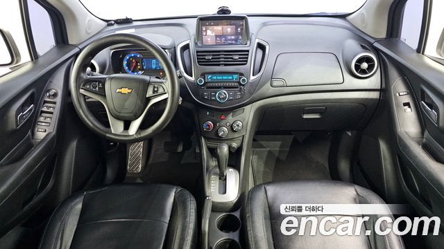 Chevrolet Korea Trax — interior