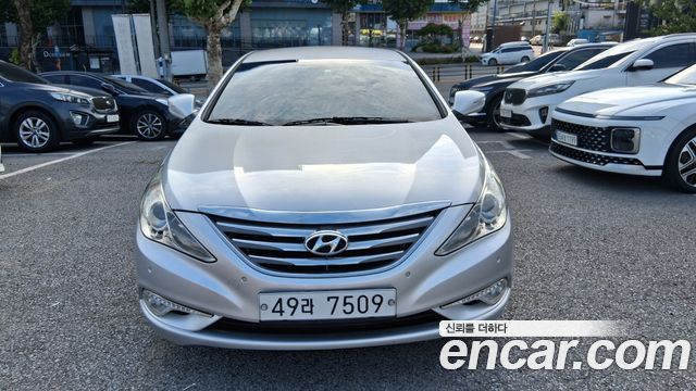 Hyundai Sonata — exterior