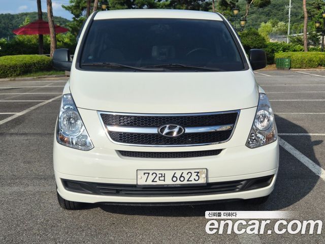 Hyundai Starex — exterior