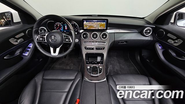 Mercedes-Benz C-Class — interior