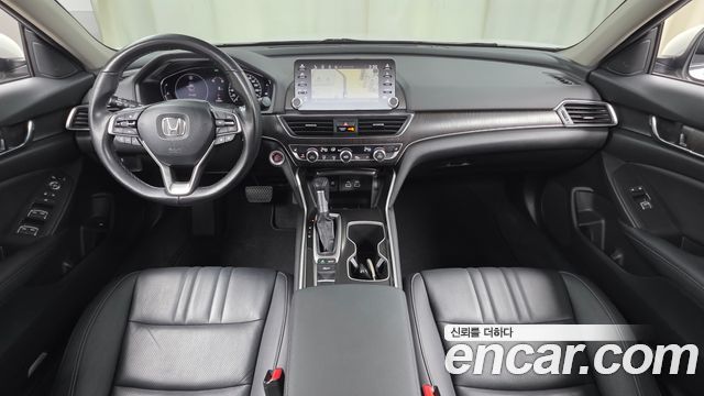 Honda Accord — interior