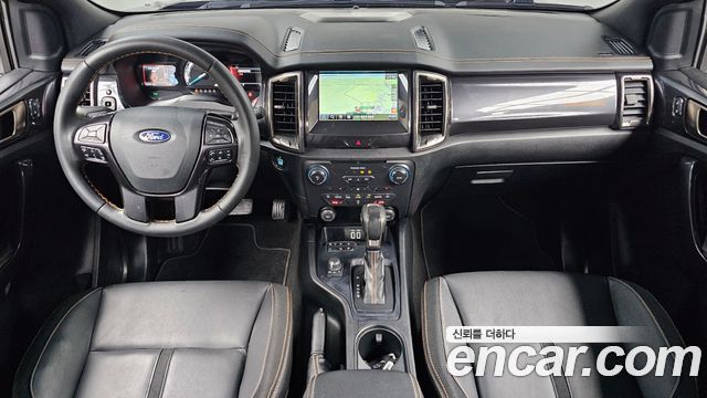 Ford Ranger — interior