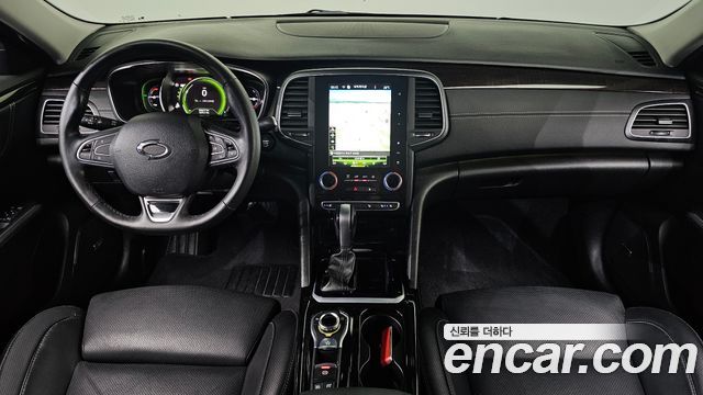 Renault Korea SM6 — interior