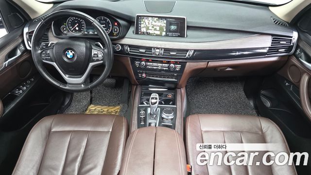 BMW X5 — interior