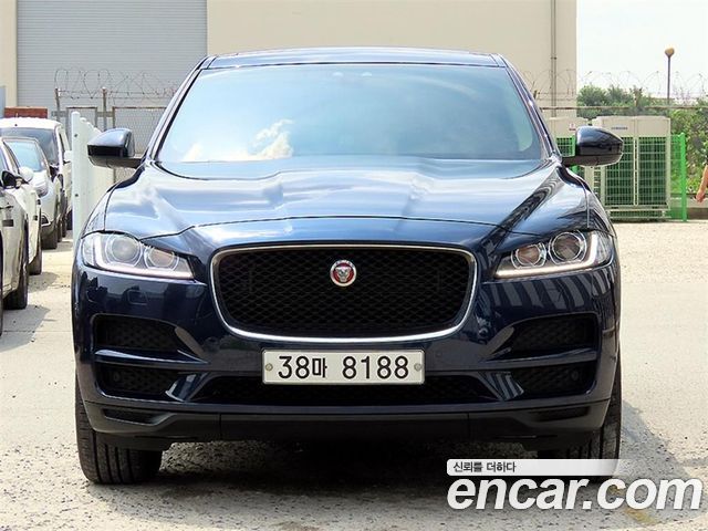 Jaguar F-Pace — exterior