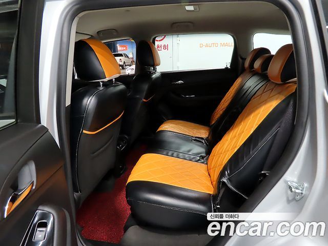 Chevrolet Korea Orlando — interior