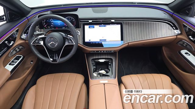 Mercedes-Benz E-Class — interior