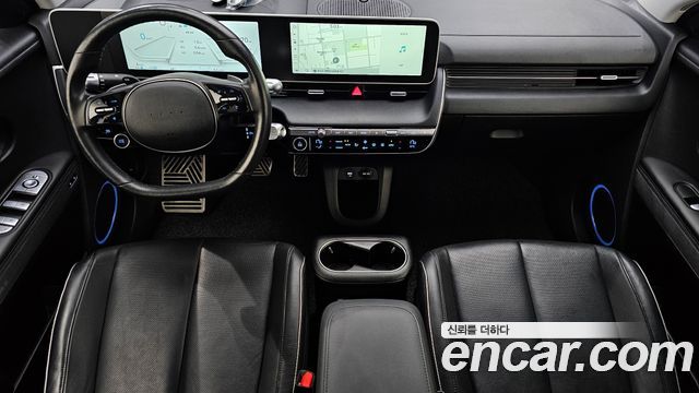 Hyundai IONIQ 5 — interior