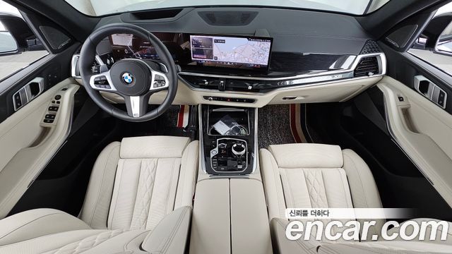 BMW X5 — interior