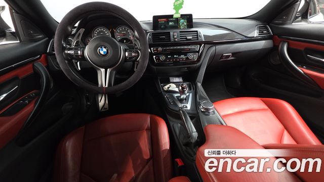 BMW M4 — interior