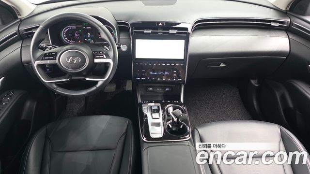 Hyundai Tucson — interior