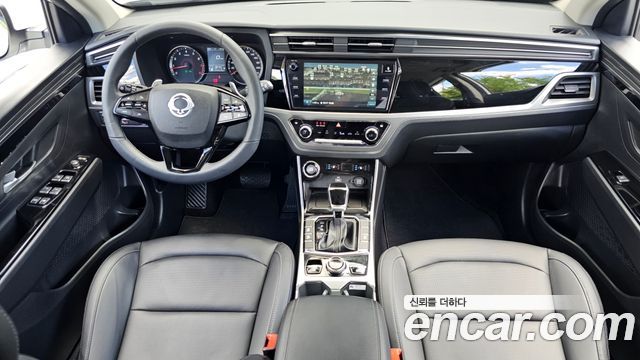 KG Mobility Korando — interior