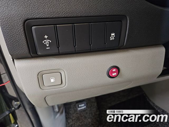Kia Carnival — interior