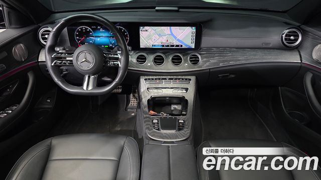 Mercedes-Benz E-Class — interior