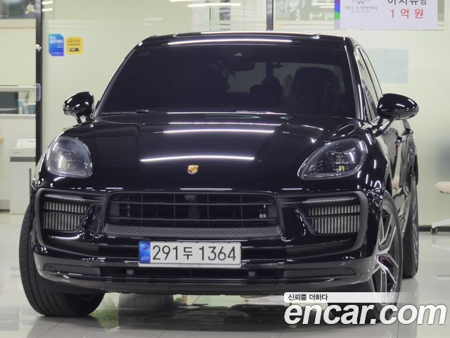 Porsche Macan — exterior