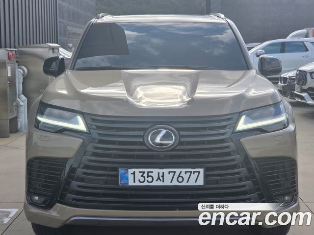 Lexus LX — exterior