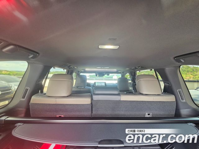 Lexus LX — interior