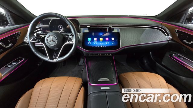 Mercedes-Benz E-Class — interior