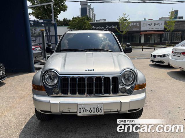 Jeep Cherokee — exterior