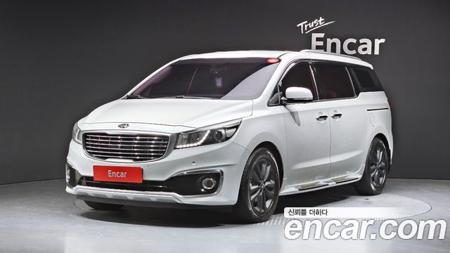 Kia Carnival — exterior