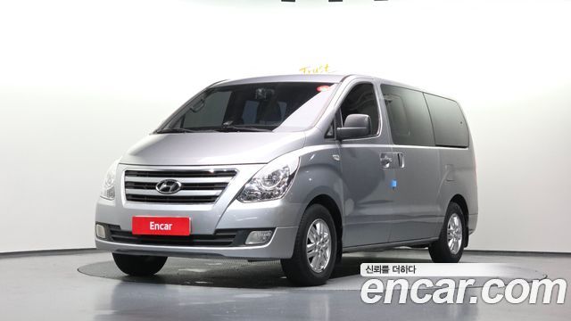 Hyundai Starex