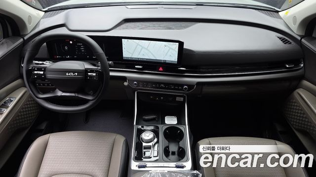 Kia Carnival — interior