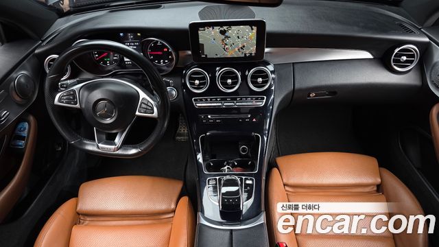 Mercedes-Benz C-Class — interior