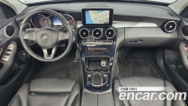 Mercedes-Benz C-Class — interior