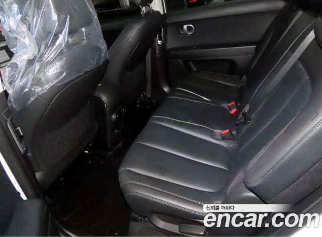 Hyundai IONIQ 5 — interior