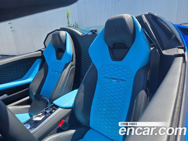 Lamborghini Huracan — interior
