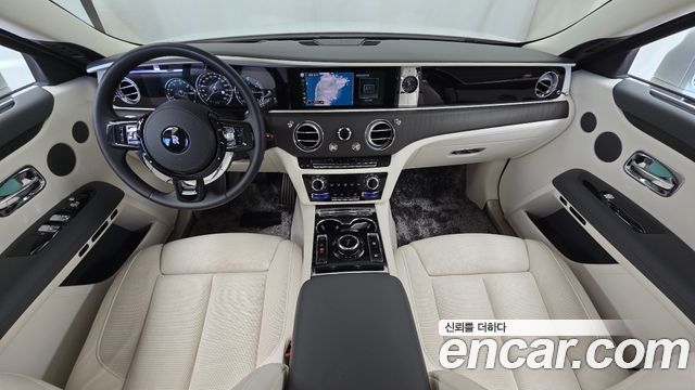 Rolls-Royce Ghost — interior