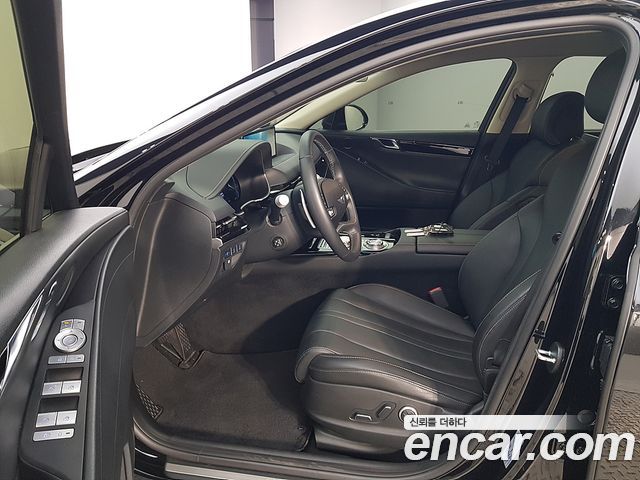 Genesis G80 — interior