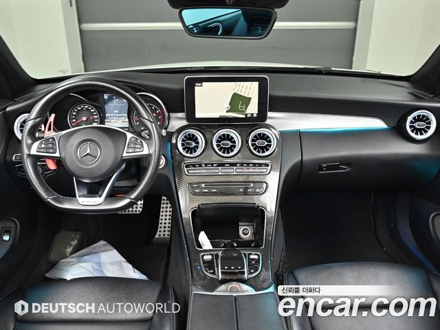 Mercedes-Benz C-Class — interior